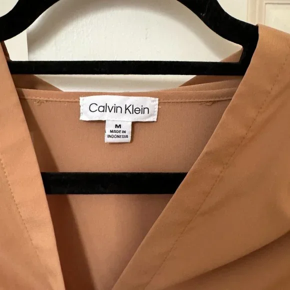 Short Sleeve Tan Blouse - Picture 5 of 7